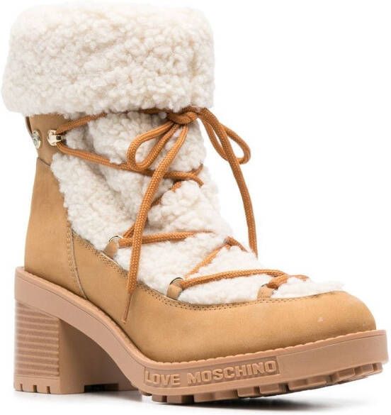 Love Moschino Lammy enkellaarzen Beige