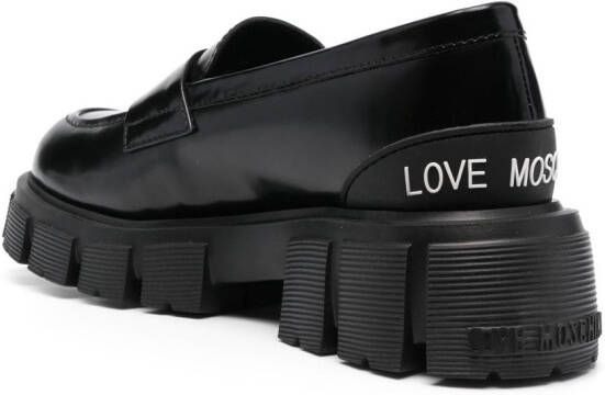 Love Moschino Loafers met logo-reliëf Zwart