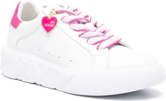 Love Moschino Sneakers met logo amulet Wit