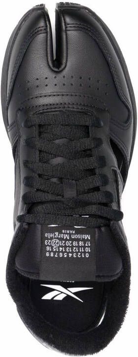 Maison Margiela Sneakers met tabi neus Zwart