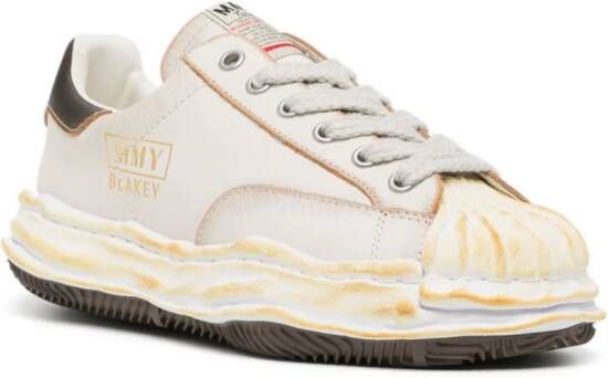 Maison Mihara Yasuhiro Blakey leren sneakers Wit