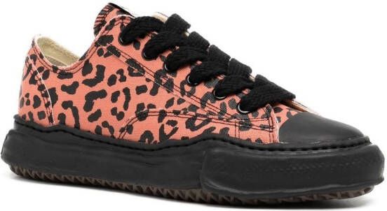 Maison Mihara Yasuhiro Peterson sneakers met luipaardprint Roze