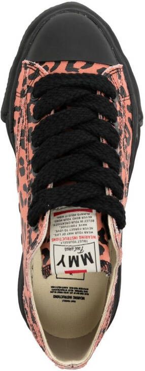 Maison Mihara Yasuhiro Peterson sneakers met luipaardprint Roze