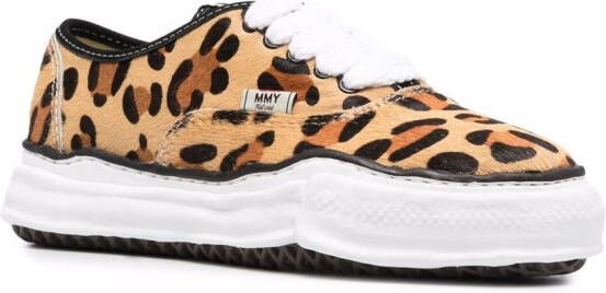 Maison MIHARA YASUHIRO Sneakers met luipaardprint Beige