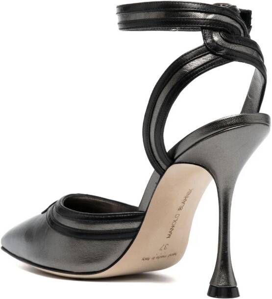 Manolo Blahnik Chonga leren pumps Grijs