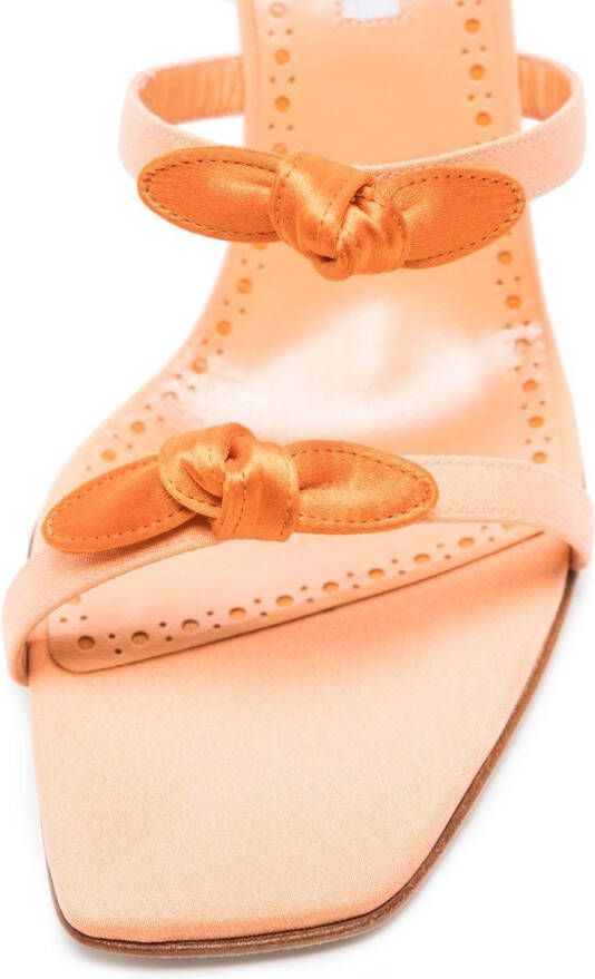 Manolo Blahnik Fiocco sandalen Oranje