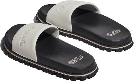 Marc Jacobs The Leather Slide slippers met logo-reliëf Wit