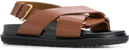 Marni Fussbet sandalen met gekruiste bandjes Bruin