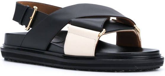 Marni Fussbet sandalen met gekruiste bandjes Zwart