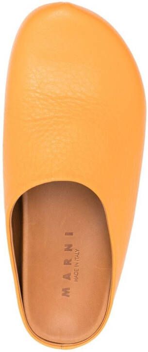 Marni Loafers met logoprint Oranje