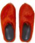 Marni Fussbett Sabot slippers met kalfshaar Oranje - Thumbnail 4
