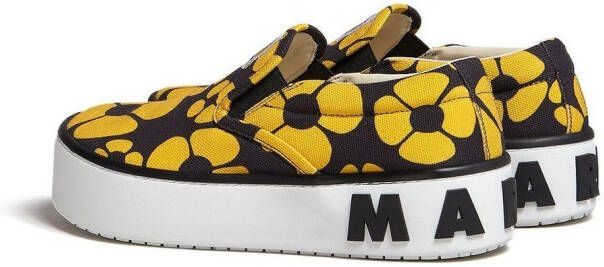 Marni Sneakers met bloemenprint Geel