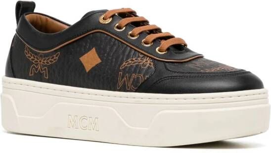 MCM Low top sneakers Bruin