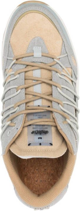 MCQ Sneakers met vlakken Beige