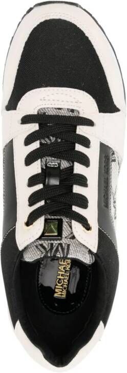 Michael Kors Billie sneakers met monogram Zwart