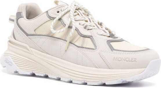 Moncler Sneakers met chunky zool Wit