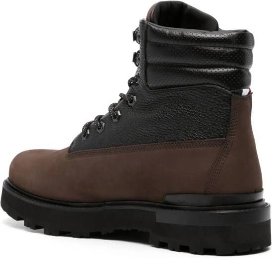 Moncler Peka suède wandellaarzen Bruin