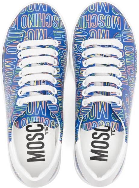 Moschino Kids all-over logo print sneakers Blauw