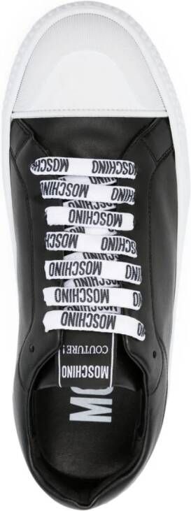 Moschino Sneakers met logo-reliëf Zwart