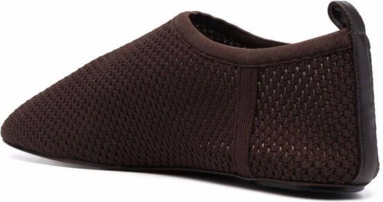 Nanushka Loafers met mesh Bruin