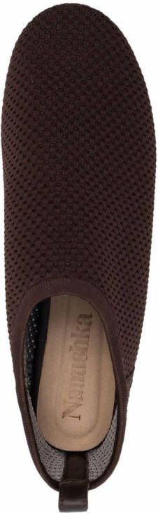Nanushka Loafers met mesh Bruin