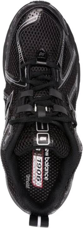 New Balance 1906RCH sneakers met vlakken Zwart
