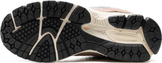 New Balance 2002R low-top sneakers Bruin