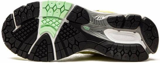 New Balance 2002R low-top sneakers Geel