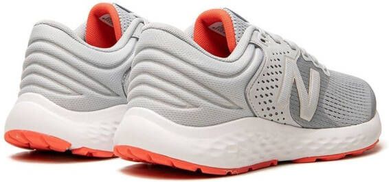New Balance 520v7 low-top sneakers Grijs