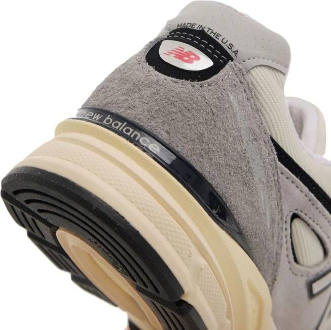 New Balance 990v4 suede low-top sneakers Grijs