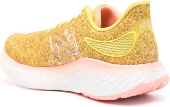 New Balance Fresh Foam low-top sneakers Geel