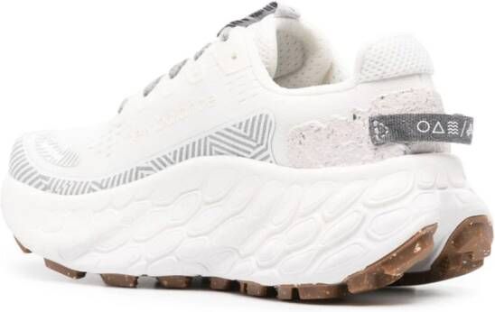 New Balance Fresh Foam x More Trail V3 sneakers Wit