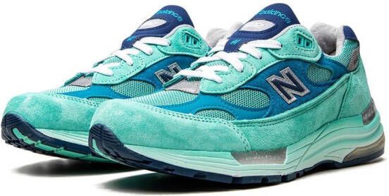 New Balance M992 low-top sneakers Blauw
