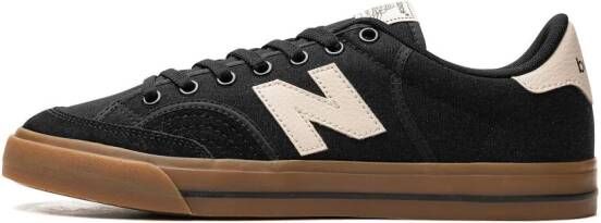 New Balance "Numeric 212 Pro Court Black Timberwolf Gum sneakers" Zwart