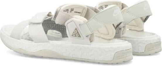 Nike ACG Air Deschutz+ sandalen met klittenband Beige