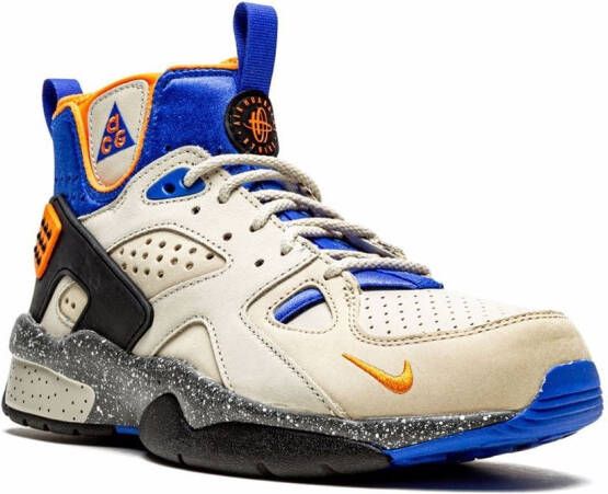 Nike ACG Air Mowabb high-top sneakers Zilver