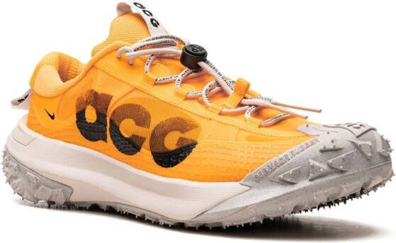 Nike "ACG Mountain Fly Low 2 Lase Orangesneakers" Oranje