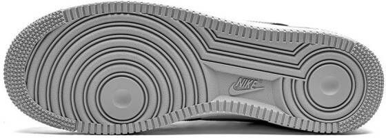Nike Air Force 1 '07 EMB sneakers Zwart