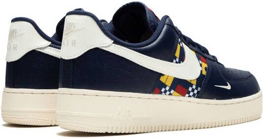 Nike Air Force 1 07 LV 8 sneakers Blauw
