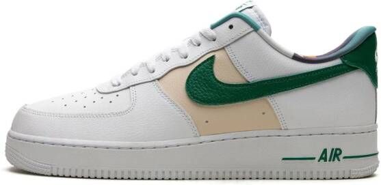 Nike "Air Force 1 '07 LV8 EMB White Malachite sneakers" Wit