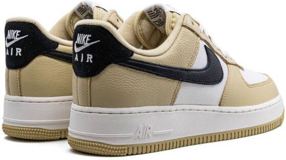 Nike Air Force 1 07 LX low-top sneakers Goud