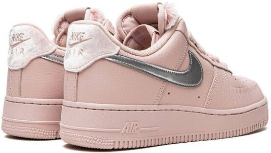 Nike Air Force 1 '07 sneakers Roze