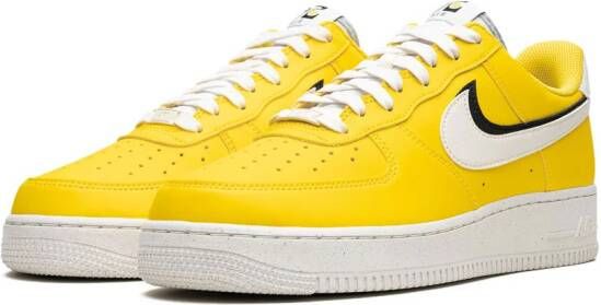 Nike "Air Force 1 Low '07 LV8 Tour Yellow sneakers" Geel