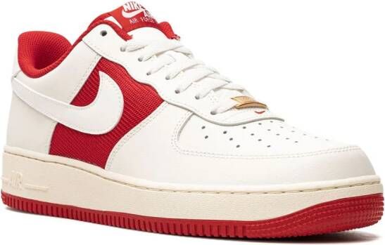 Nike Air Force 1 Athletic Club low-top sneakers Wit