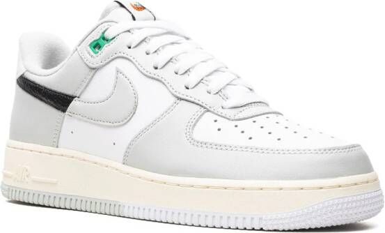 Nike Air Force 1 '07 sneakers Zilver