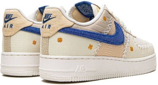 Nike Air Force 1 low-top sneakers Beige