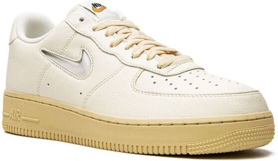 Nike Air Force 1 low-top sneakers Beige