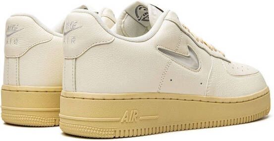 Nike Air Force 1 low-top sneakers Beige