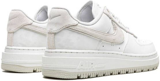 Nike Air Force 1 Luxe low-top sneakers Wit