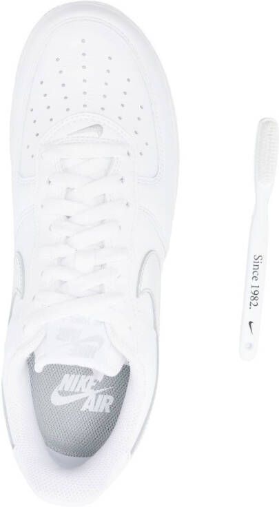 Nike "Air Force 1 Silver Swoosh sneakers" Wit